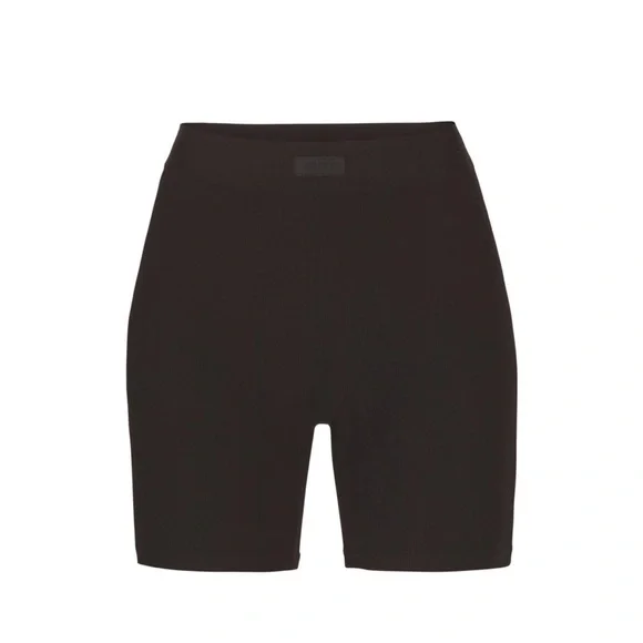 Skims Soft Lounge Tank & Boxer Set - Picture 3 of 5